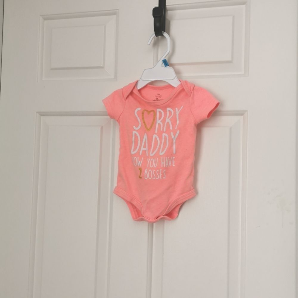 5/$10 Baby starters short sleeve Onesies size 6 m